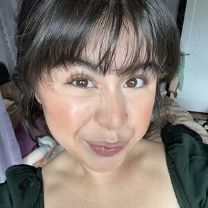 Meet your Posher, Jasmine